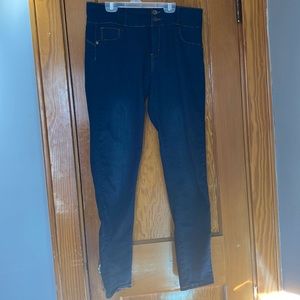 My fit jeans fits size 14-20